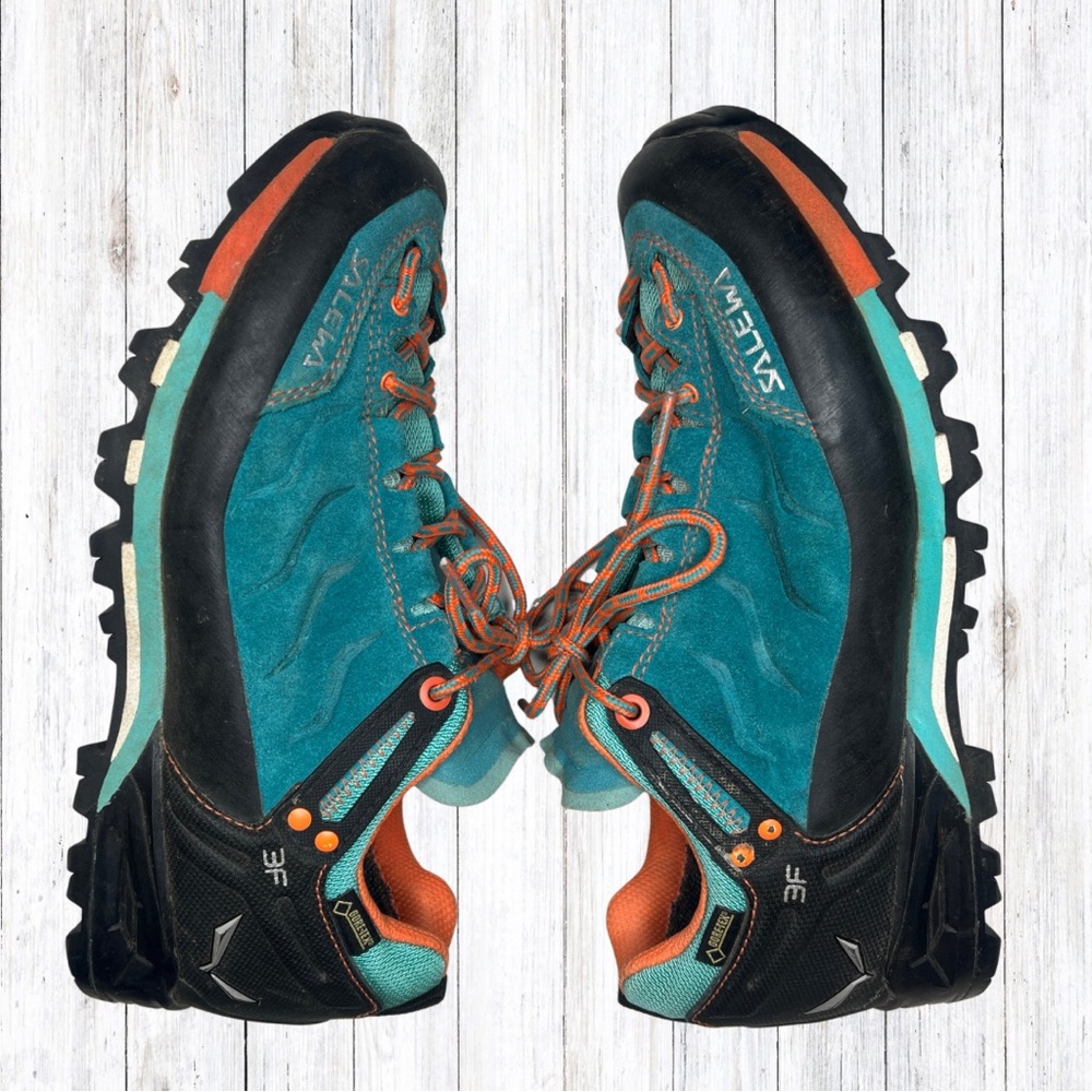 Salewa Women's MTN Trainer GTX Shoes Venom Tigerlilly 38 / 7